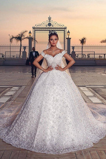 Luxury Sweetheart Ball Gown Exquisite Lace Wedding Dresses Extraordinary BWD024