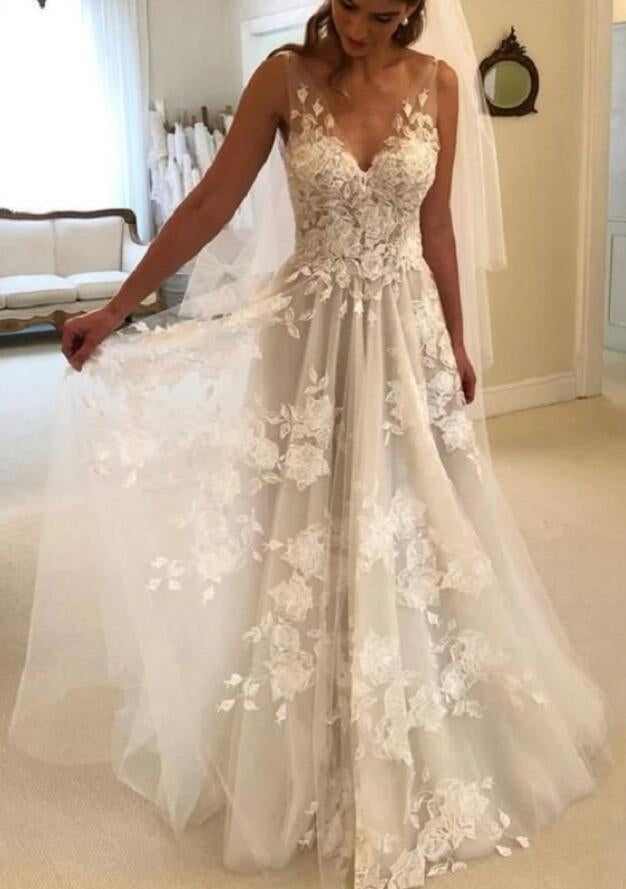 Wedding Dresses Petite Gowns Uk Romantic Ethereal V-neck Floral A
