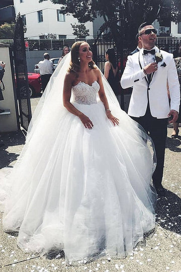Sweetheart Tulle Bride Ball Gown Honeymoon Lace Bridal Dress BWD025
