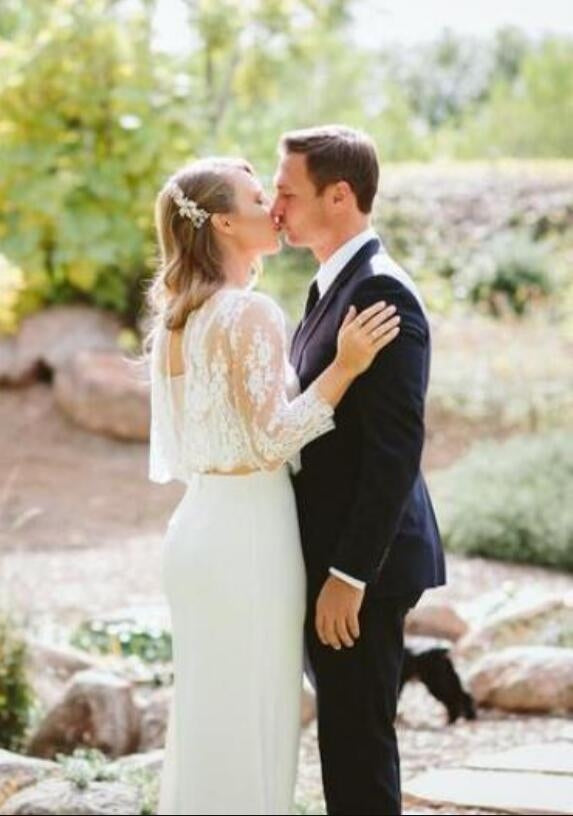 Long sleeve lace clearance wedding dress boho